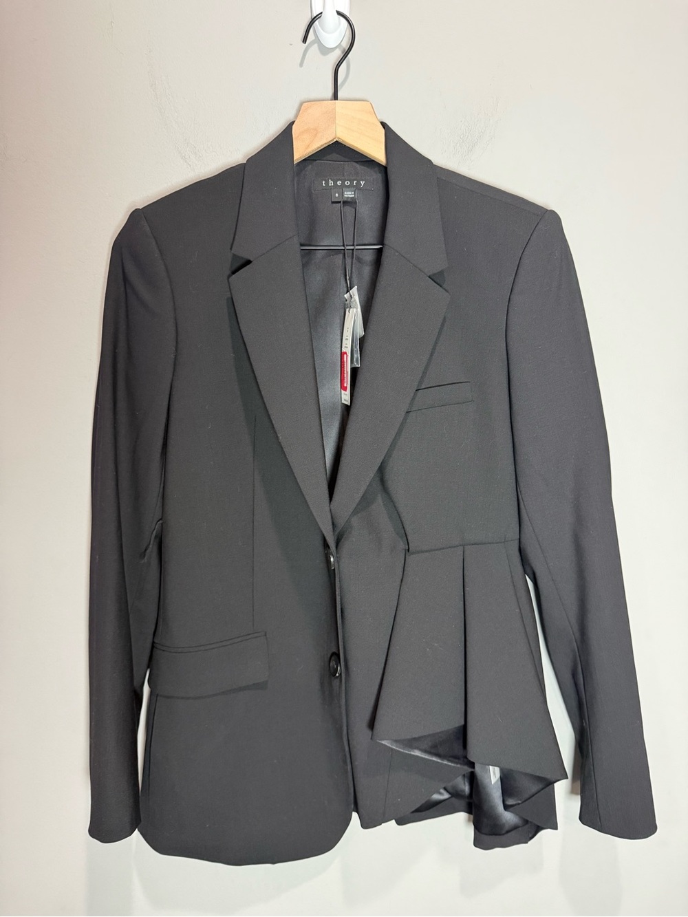 NWT Theory Jester Runway Blazer Size 6 Black Wool Asymmetric Peplum